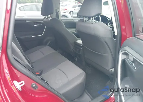 2019 Toyota Rav4 Xle z USA, uszkodzony, nr VIN JTMP1RFV5KD042503